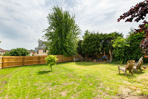 Photo 25- click for photo gallery